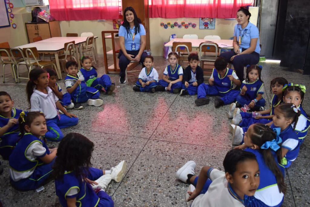 CEI y Colegio Monseñor iniciaron año escolar - Agencia Carabobeña de Noticias