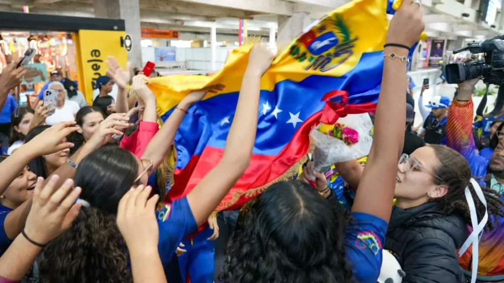 Campeonas de voleibol U-17 - Agencia Carabobeña de Noticias