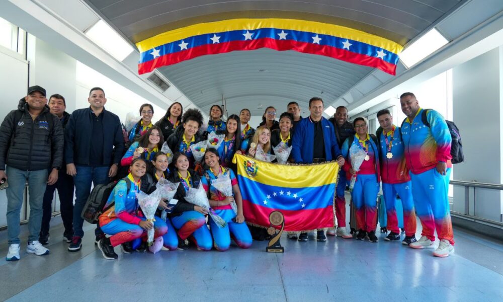 Campeonas de voleibol U-17 - Agencia Carabobeña de Noticias
