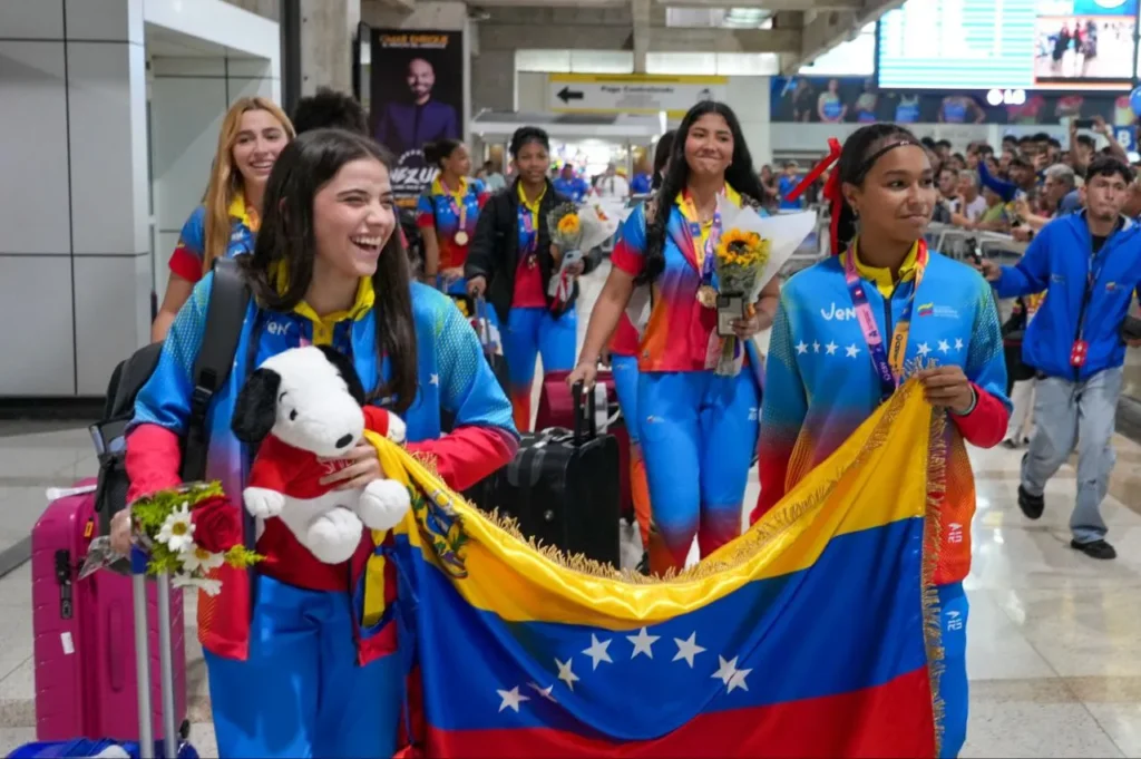 Campeonas de voleibol U-17 - Agencia Carabobeña de Noticias