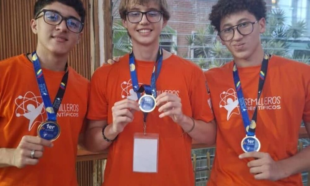 Colegio Joseph Lancaster campeón en róbótica - Agencia Carabobeña de Noticias