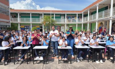 Entregan más de 350 nuevos mobiliarios escolares- Agencia Carabobeña de Noticias