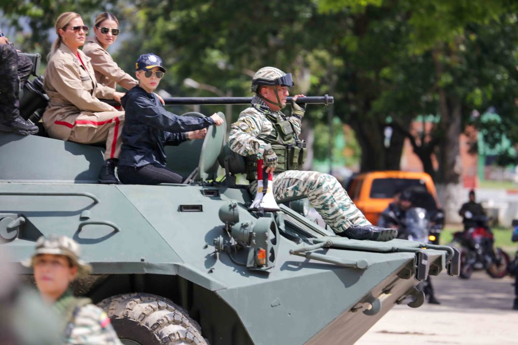Entrenamiento militar en Fuerte Paramacay - Agencia Carabobeña de Noticias