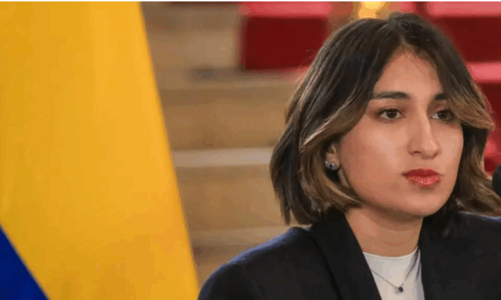 Laura Sarabia embajadora