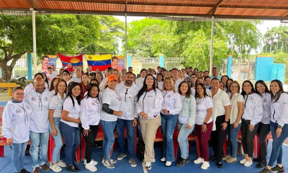 Más de 100 directores capacitados para inicio de clases - Agencia Carabobeña de Noticias