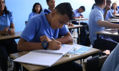 Ministro plantea eliminar tareas escolares - Agencia Carabobeña de Noticias