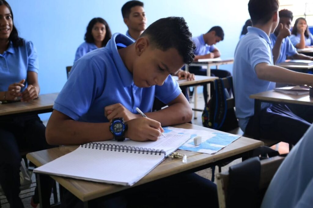 Ministro plantea eliminar tareas escolares - Agencia Carabobeña de Noticias
