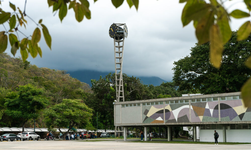 Profesor de UCV gana 30 dólares - Agencia Carabobeña de Noticias