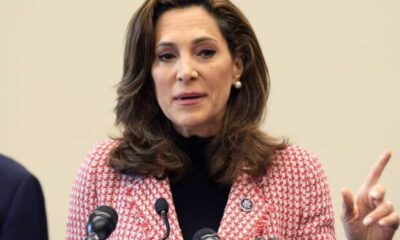 Zelle María Elvira Salazar