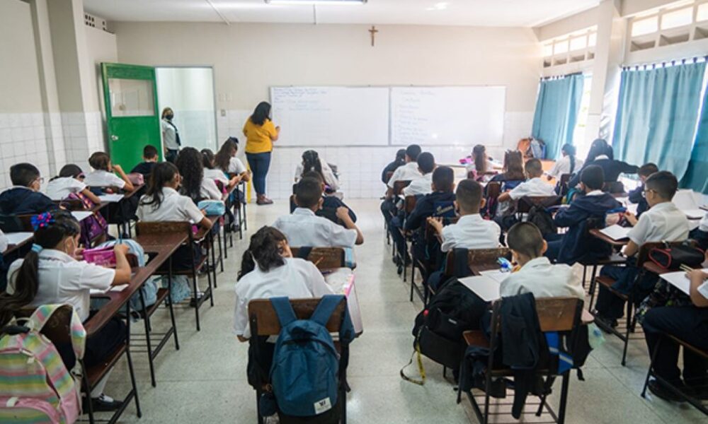 colegios privados tendrán personal completo - Agencia Carabobeña de Noticias