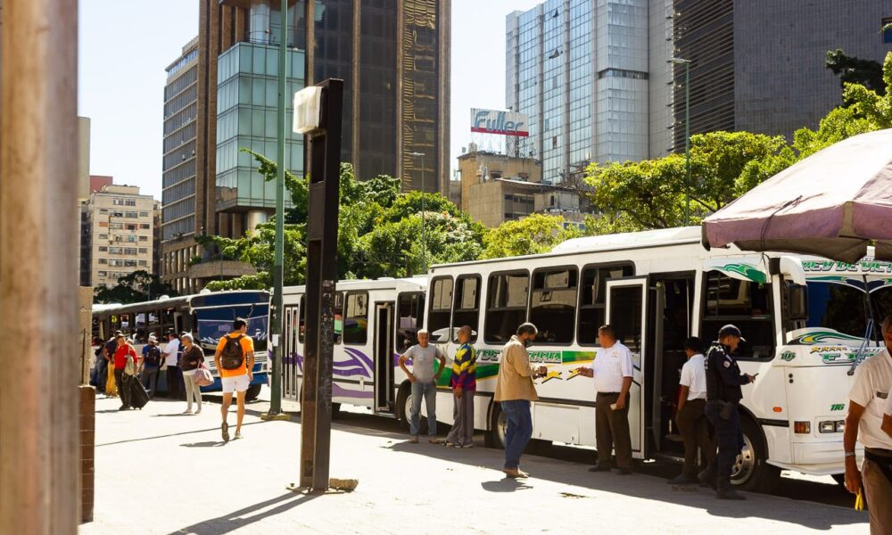 50% de ingresos en alimentos y transporte - Agencia Carabobeña de Noticias