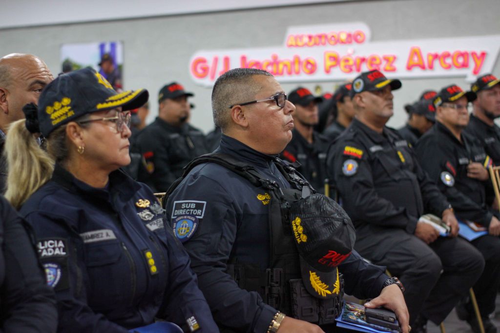 Capacitan a funcionarios del Sebin - Agencia Carabobeña de Noticias