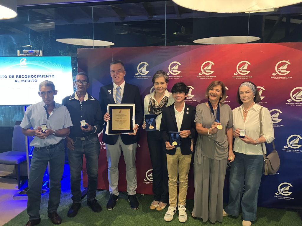 Golfista Mario Maya galardonado - Agencia Carabobeña de Noticias