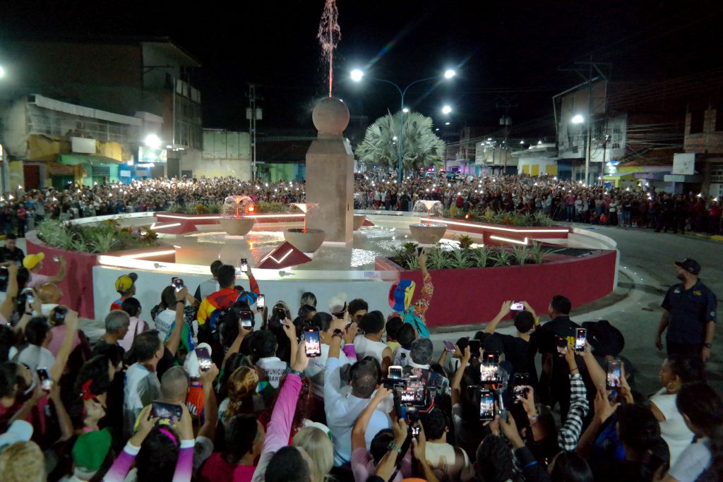 Inauguran Fuente el Renacer en Mariara - Agencia Carabobeña de Noticias