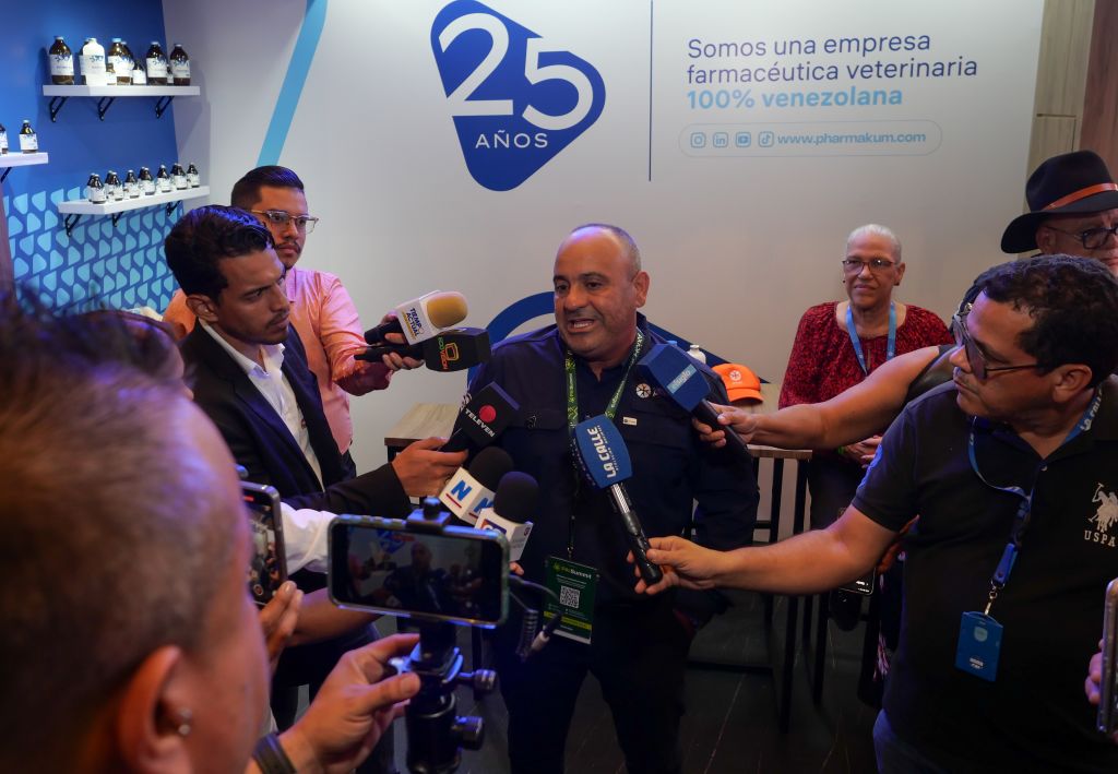 Laboratorio veterinario PHK celebra 25 aniversario - Agencia Carabobeña de Noticias