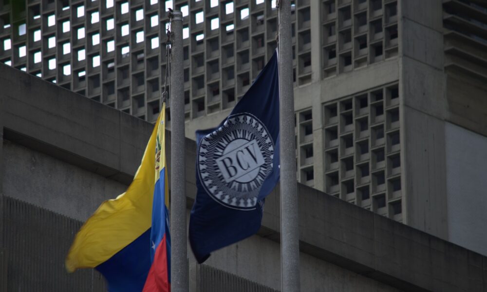 Liquidez monetaria en dólares - Agencia Carabobeña de Noticias
