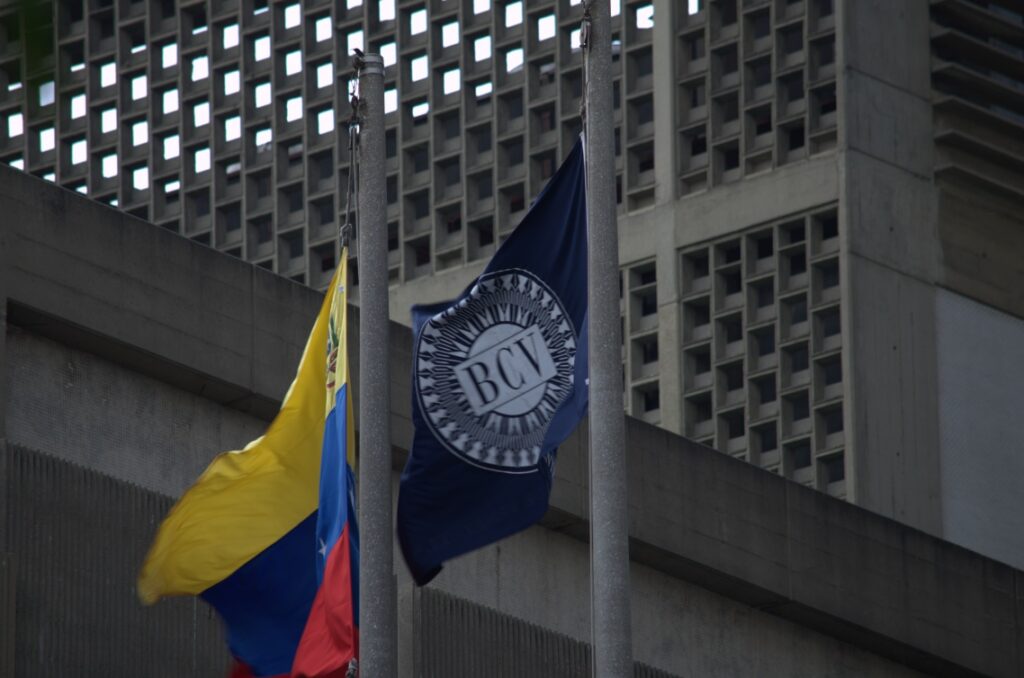 Liquidez monetaria en dólares - Agencia Carabobeña de Noticias