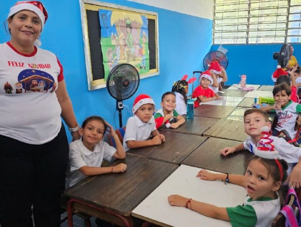 Navidad en escuelas y liceos - Agencia Carabobeña de Noticias