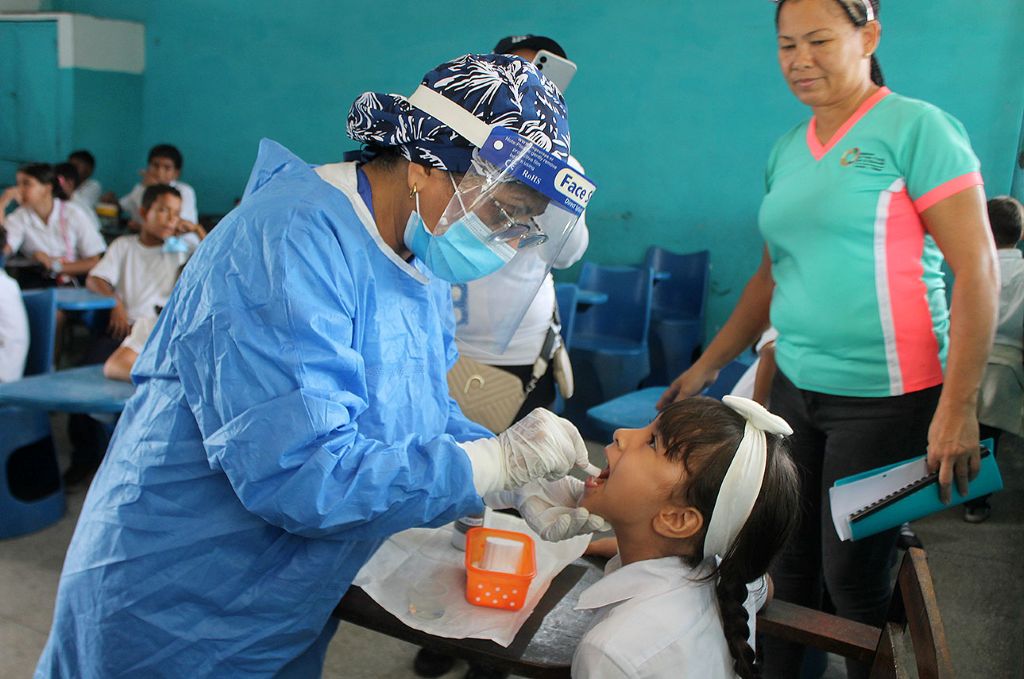 Plan Salud va a la Escuela en U.E. Ruíz Pineda I - Agencia Carabobeña de Noticias