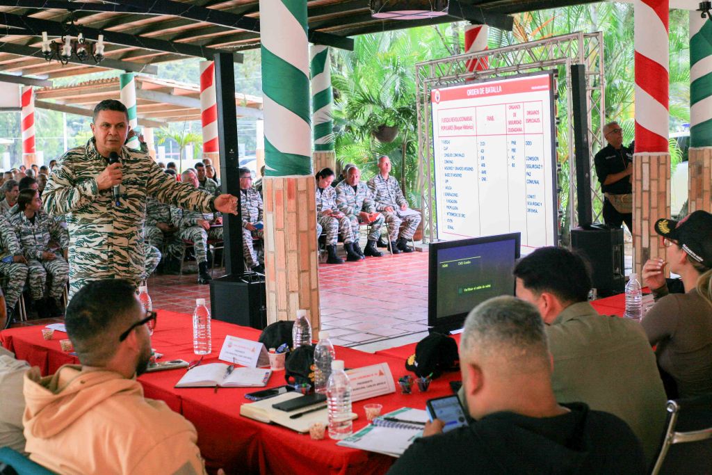 Reunión de comandantes de Unidades Comunales de Milicia - Agencia Carabobeña de Noticias