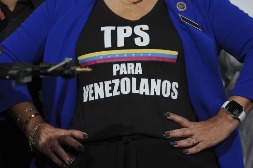 Trump podrá retirar estatus temporal a migrantes venezolanos - Agencia Carabobeña de Noticias