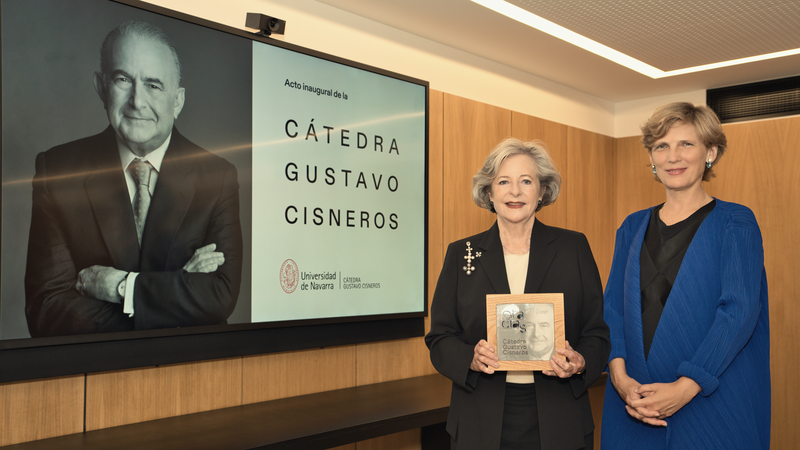 Universidad de Navarra Gustavo Cisneros