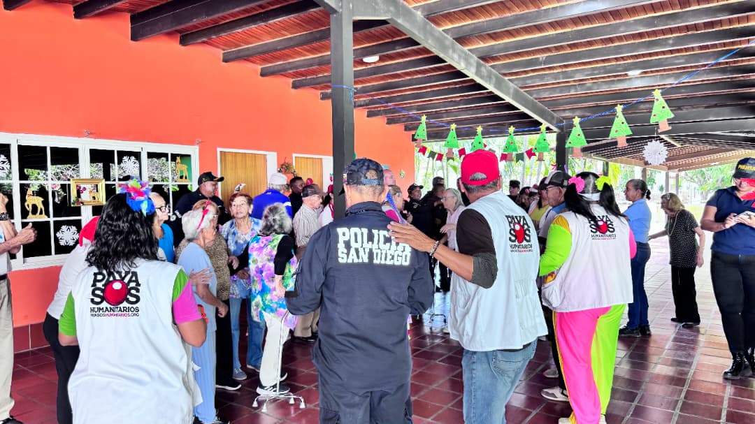 Almuerzo especial con abuelos - Agencia Carabobeña de Noticias