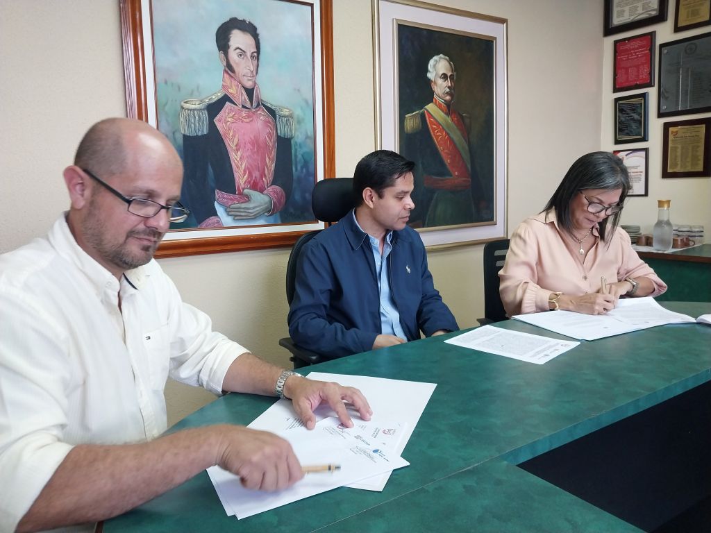CEUJAP y Super Autos Premium sellan alianza - Agencia Carabobeña de Noticias
