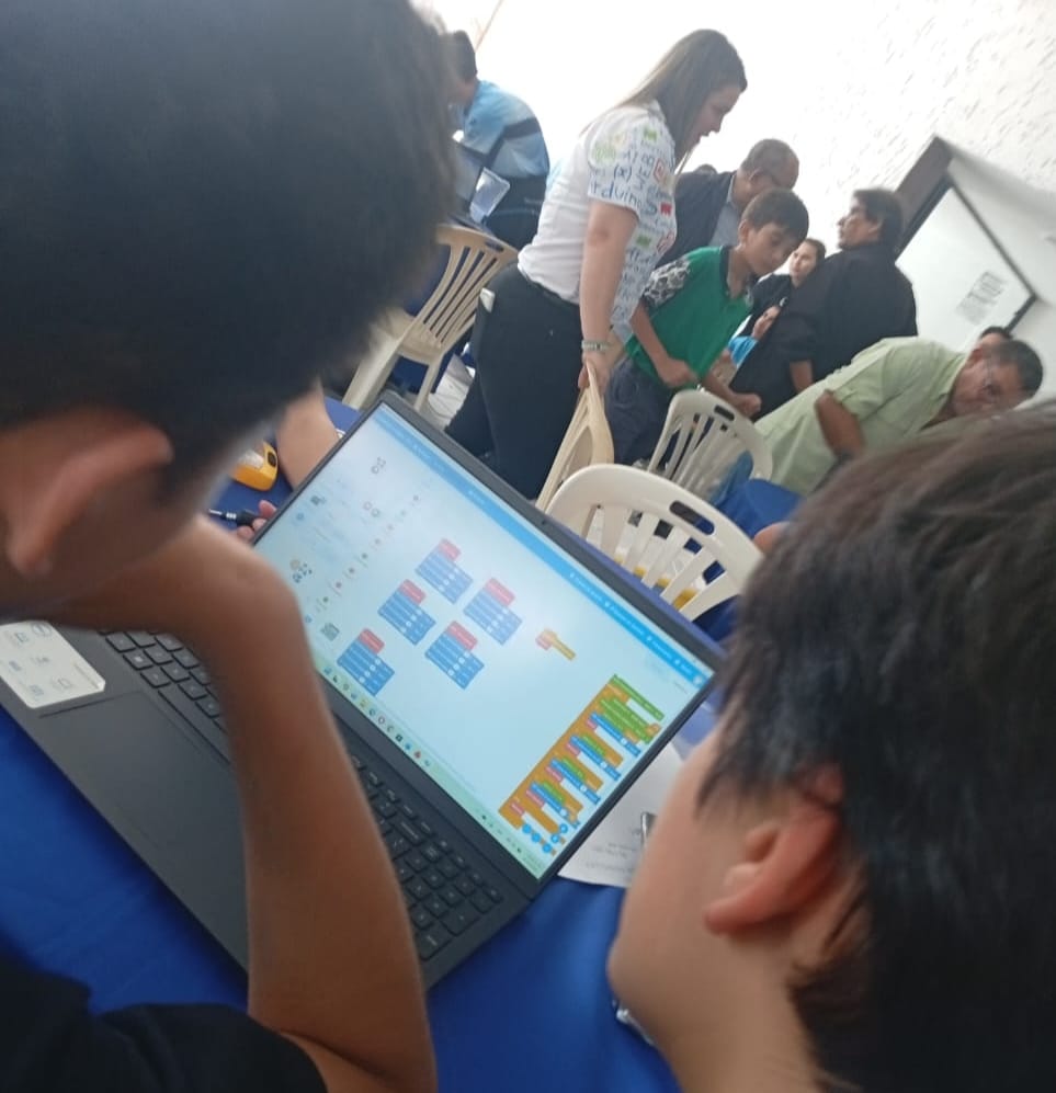 Cazadores del Colegio Los Robles - Agencia Carabobeña de Noticias