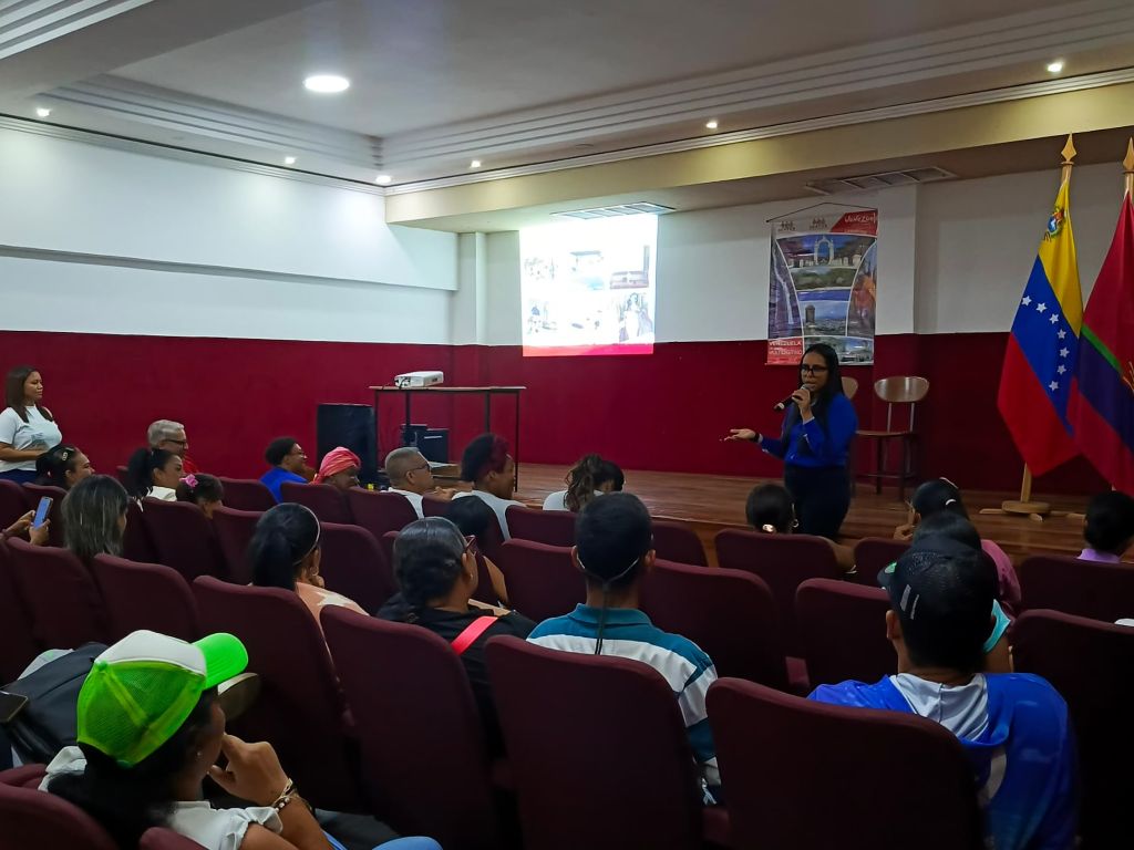 Ciclo de Formación Turística en Puerto Cabello - Agencia Carabobeña de Noticias