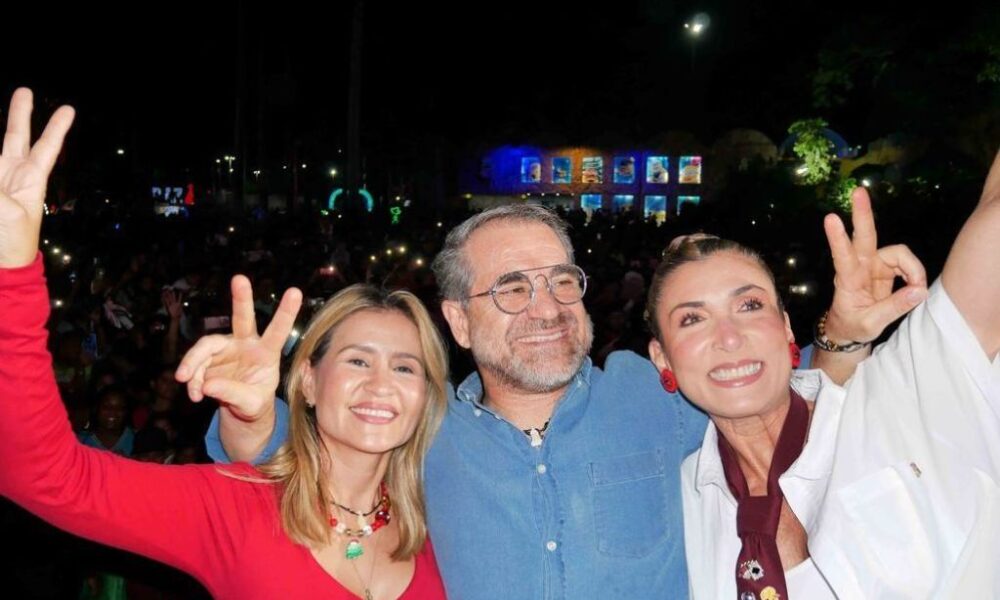 Encendida la Navidad en Draculandia - Agencia Carabobeña de Noticias