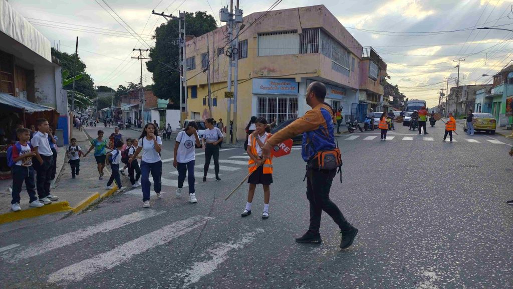 Invialca va a la Escuela - Agencia Carabobeña de Noticias
