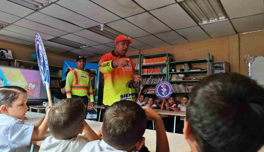Invialca va a la Escuela - Agencia Carabobeña de Noticias