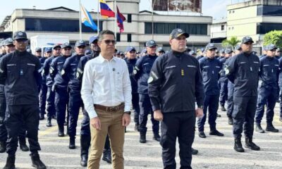 León Jurado entrega nuevos uniformes - Agencia Carabobeña de Noticias