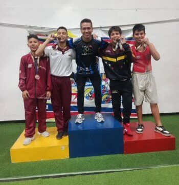Lucha carabobeña consigue cuatro medallas - Agencia Carabobeña de Noticias