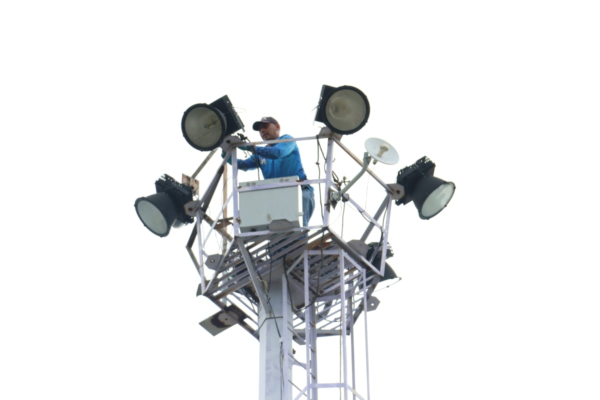 Plan preventivo y correctivo de torres de iluminación de San Diego - Agencia Carabobeña de Noticias