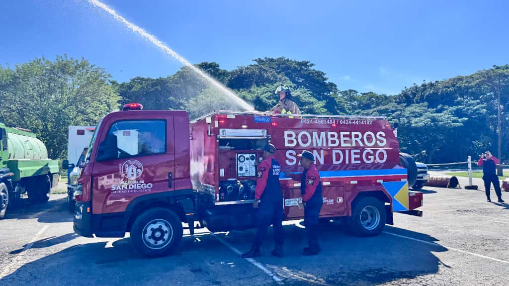 San Diego incorpora nuevo camión bomba - Agencia Carabobeña de Noticias