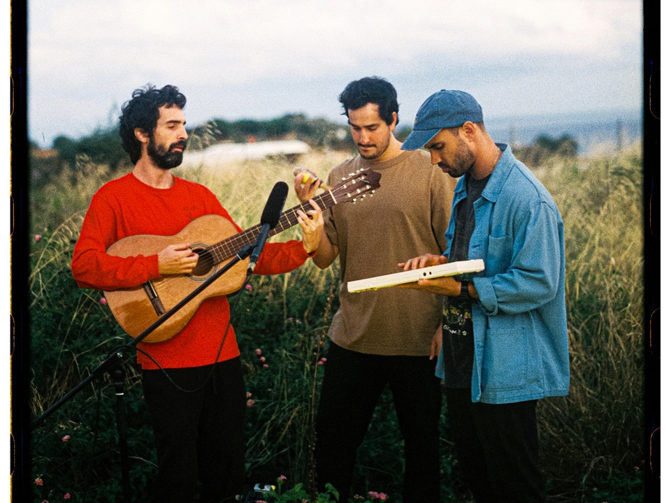 Americania Ojos Nuevos