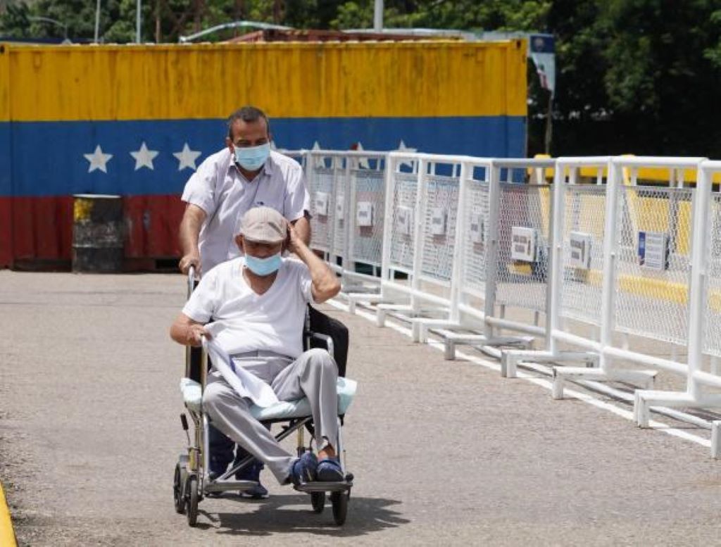 Cruces terrestres de venezolanos hacia Colombia - Agencia Carabobeña de Noticias