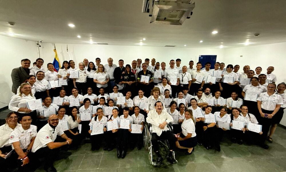 Cruz Roja Valencia juramentó a 45 voluntarios - Agencia Carabobeña de Noticias