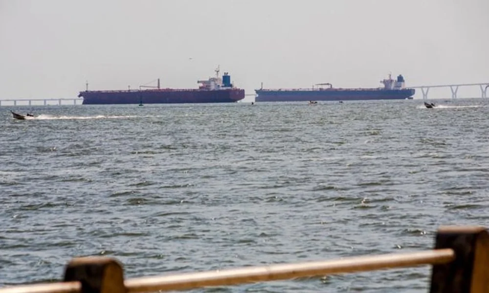 Dos superpetroleros venezolanos zarpan - Agencia Carabobeña de Noticias