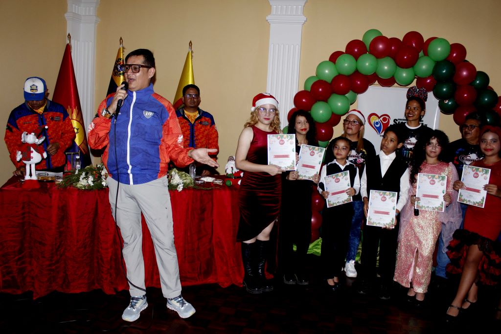 Gobierno de Carabobo entregó regalos de Navidad - Agencia Carabobeña de Noticias