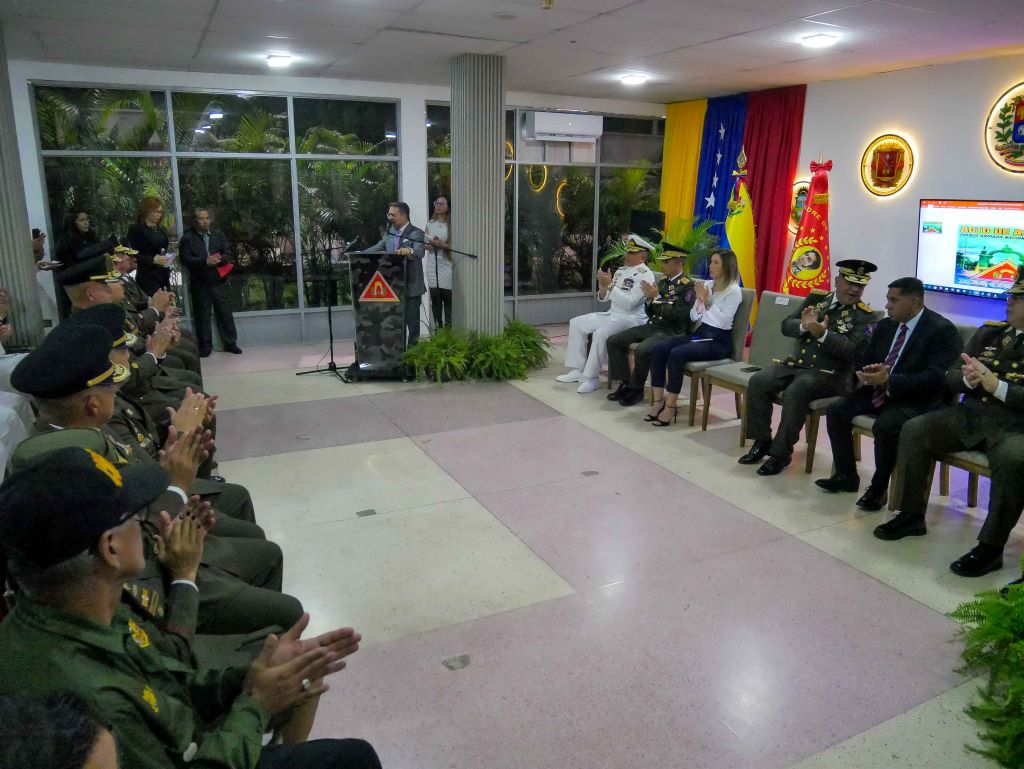 Lacava acompañó Actos de Ascenso de la FANB - Agencia Carabobeña de Noticias