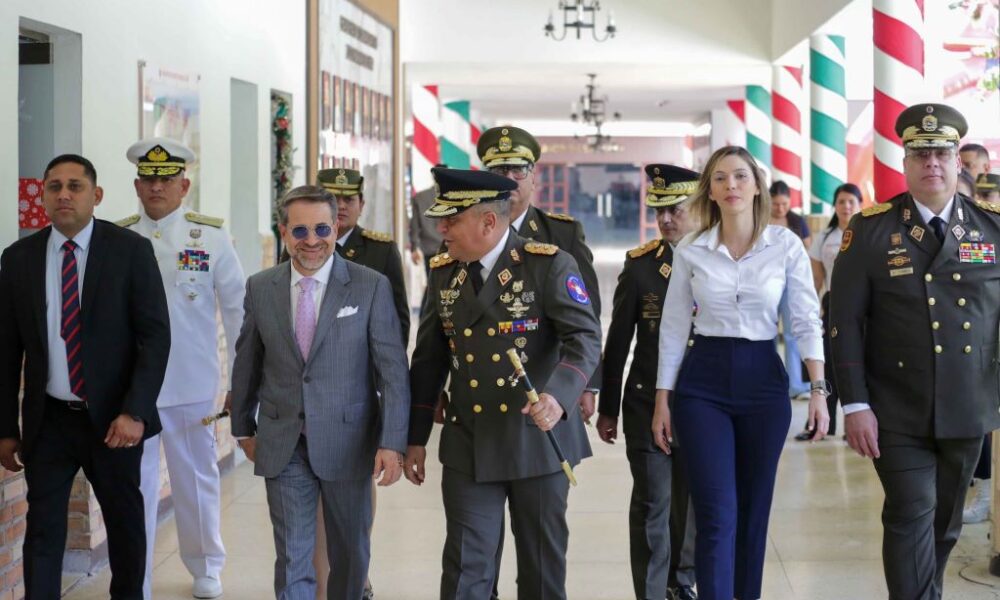Lacava acompañó Actos de Ascenso de la FANB - Agencia Carabobeña de Noticias