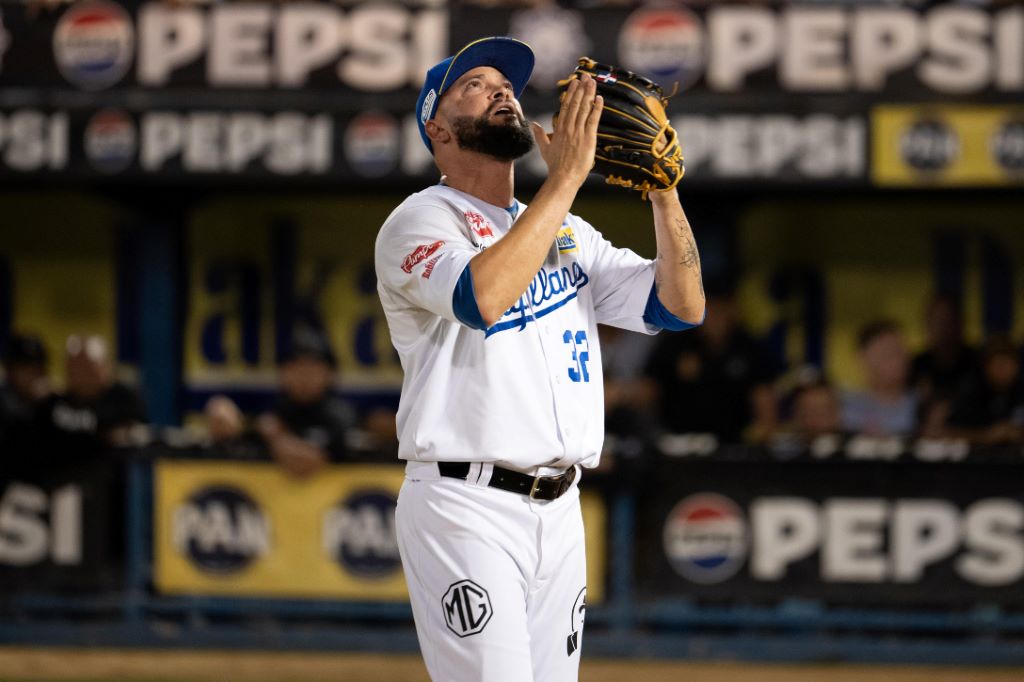 Magallanes le ganó serie al Caracas - Agencia Carabobeña de Noticias