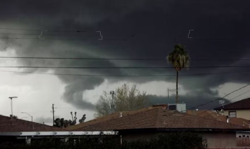 Tornado en California - Agencia Carabobeña de Noticias
