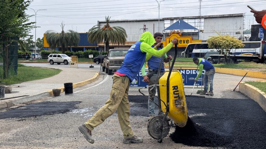 Vialsandi consolida un año de obras - Agencia Carabobeña de Noticias