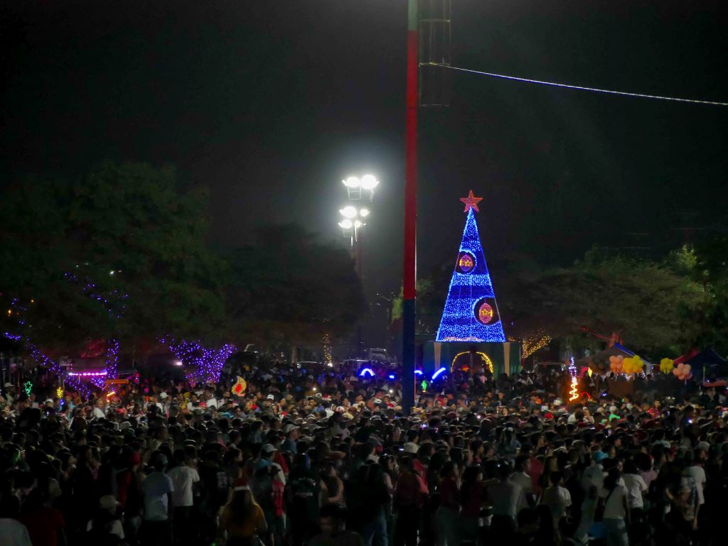 encendido de la Navidad en Juan José Mora - Agencia Carabobeña de Noticias