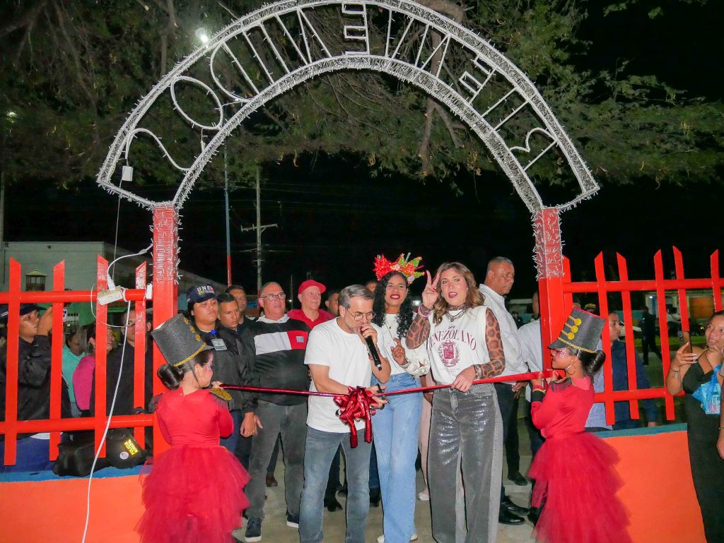 encendido de la Navidad en Juan José Mora - Agencia Carabobeña de Noticias