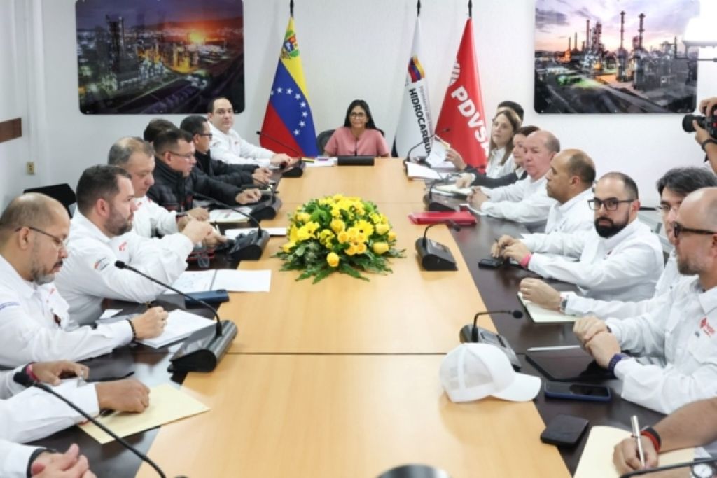 Delcy Rodríguez se reunió con autoridades de PDVSA - Agencia Carabobeña de Noticias